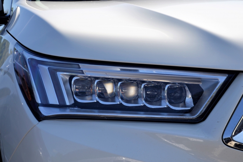 concession-auto-LE TIGNET-min_acura-headlamp-2834131